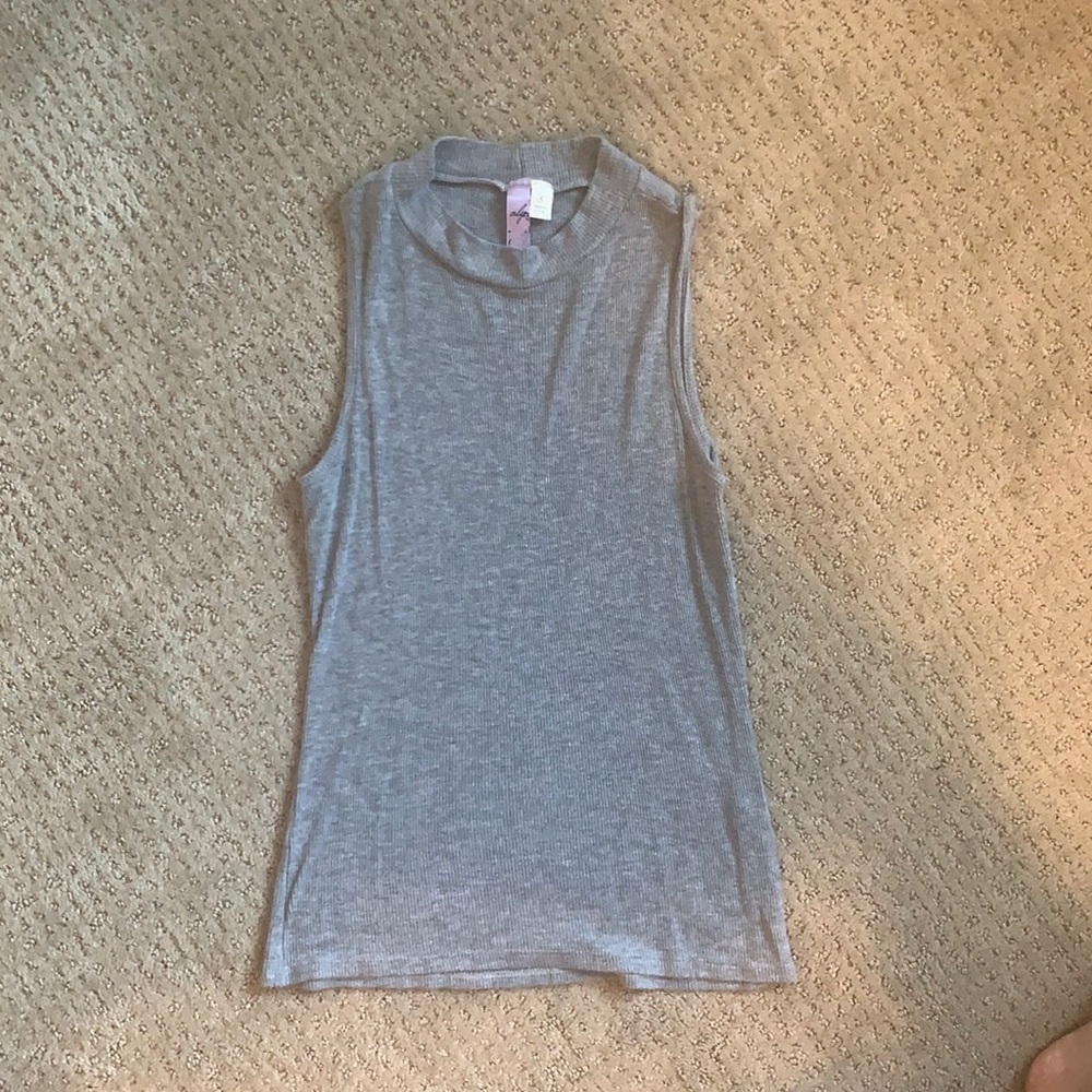 Gray semi turtleneck top